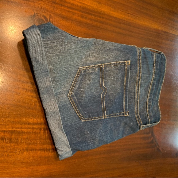 🔴 Arizona denim shorts... very cute - Picture 5 of 6